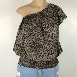 Wet Seal One Shoulder Tip Size S.  A1-11